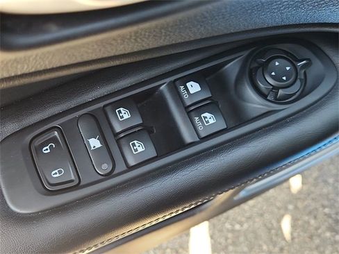 Used 2021 Jeep Compass Latitude image 22