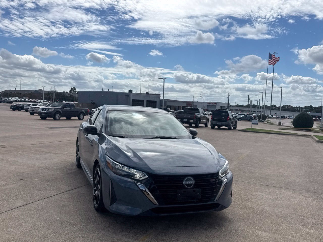 Certified 2024 Nissan Sentra SR FWD image 5