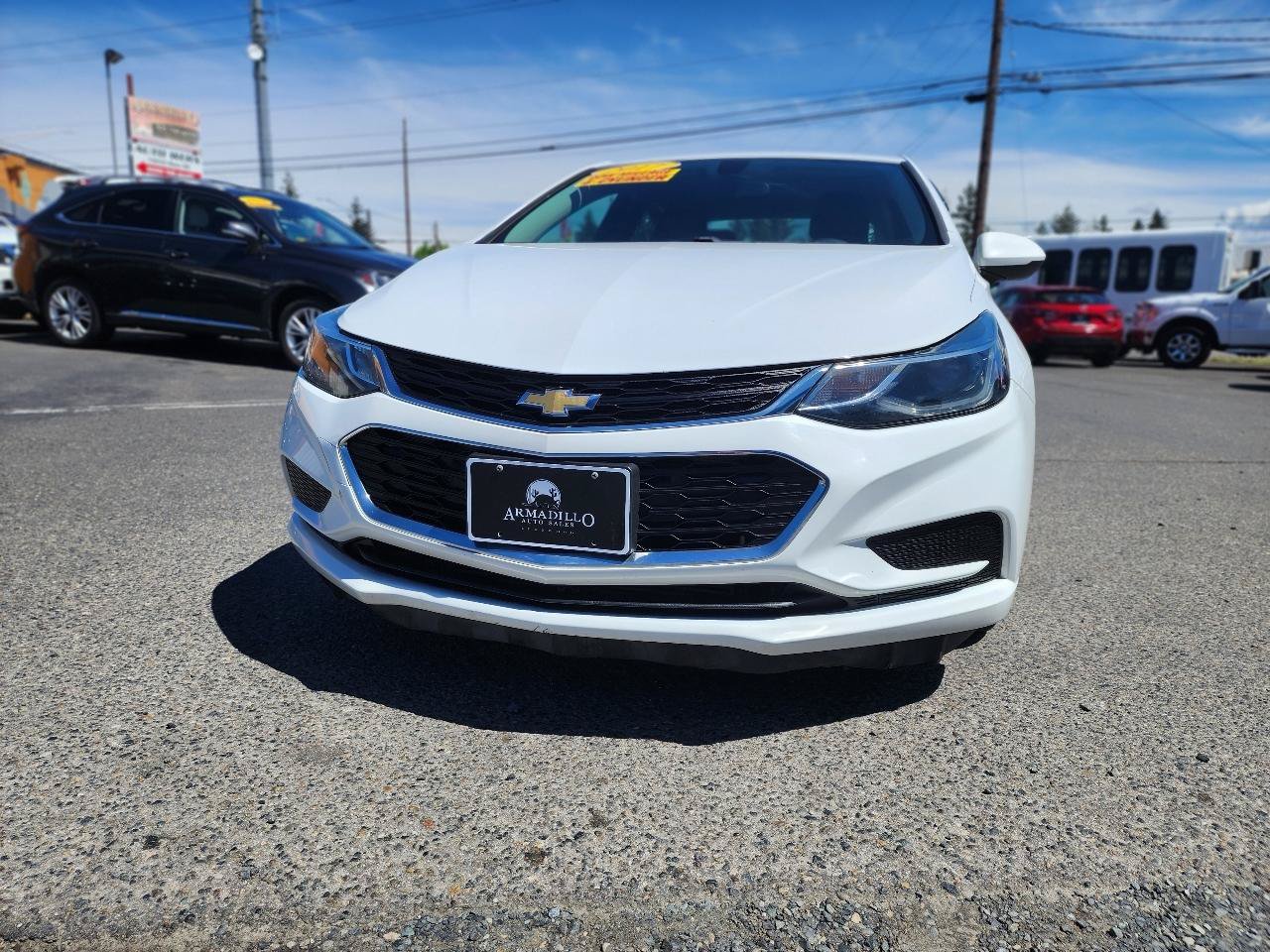 Used 2017 Chevrolet Cruze LT FWD image 2