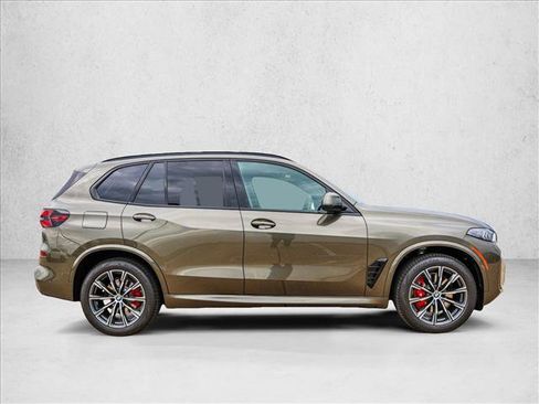 Used 2026 BMW X5 xDrive40i w/ M Sport Package AWD/4WD image 4