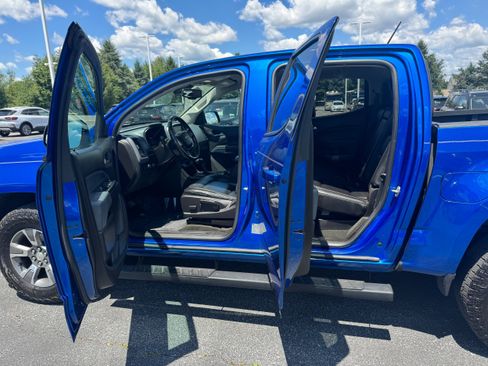 Used 2018 Chevrolet Colorado Z71 AWD/4WD image 10