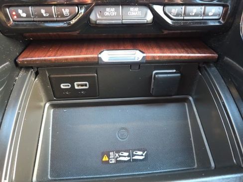 Used 2023 GMC Yukon Denali Ultimate image 14