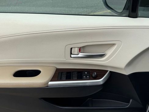 Used 2023 Toyota Sienna XLE w/ XLE Plus Package image 14