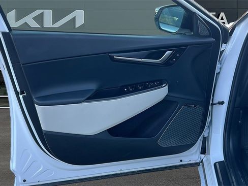 New 2025 Kia EV6 GT-Line image 11
