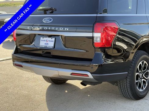 Used 2024 Ford Expedition XLT image 7