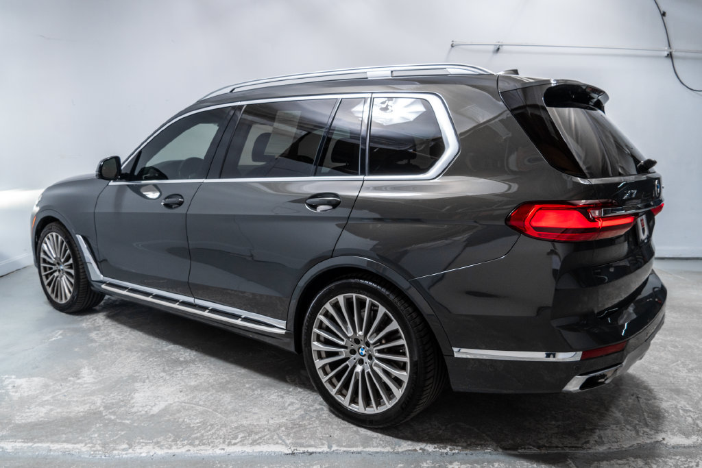 Used 2022 BMW X7 xDrive40i w/ Executive Package AWD/4WD image 2