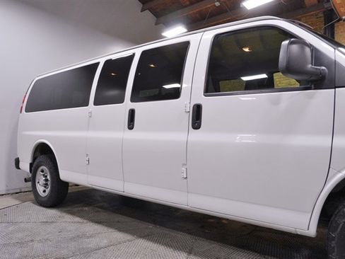 Used 2016 Chevrolet Express 3500 LT w/ LT Preferred Equipment Group image 9