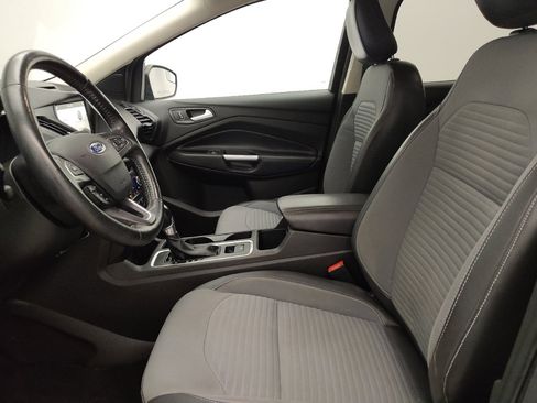 Used 2018 Ford Escape SE w/ SE Sport Appearance Package FWD image 17