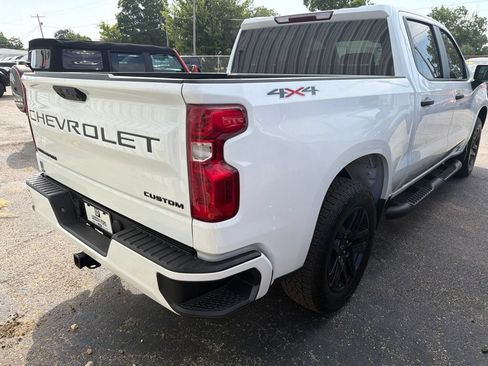 Used 2025 Chevrolet Silverado 1500 Custom w/ Turbomax Blackout Package AWD/4WD image 4