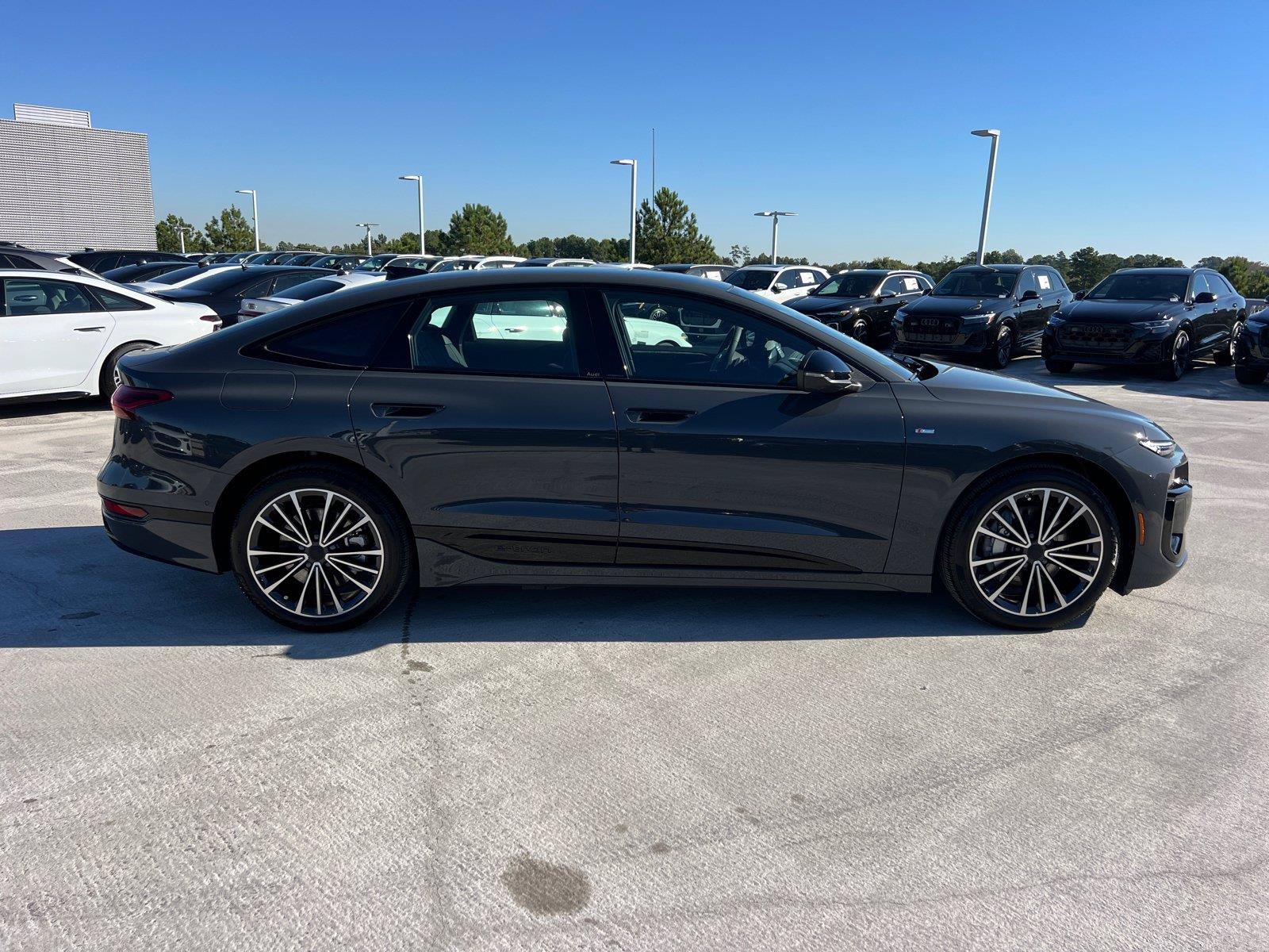 New 2027 Audi A6 e-tron Premium Plus AWD/4WD image 4