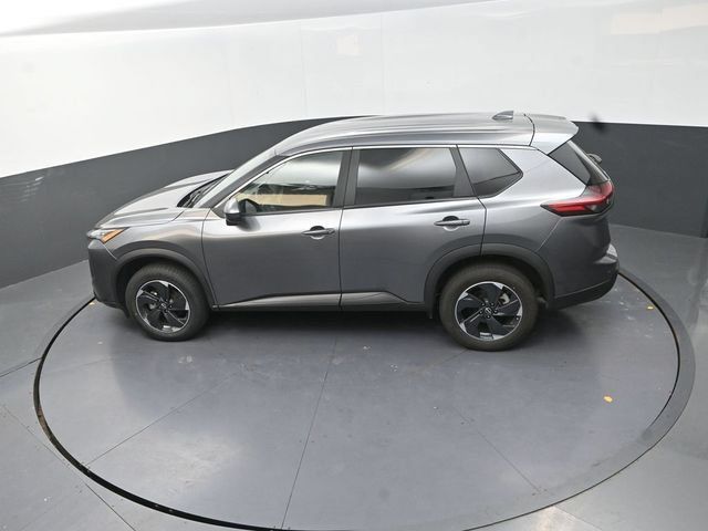 Used 2024 Nissan Rogue SV AWD/4WD image 26