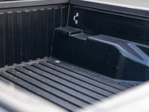 Used 2021 Toyota Tacoma SR5 image 13