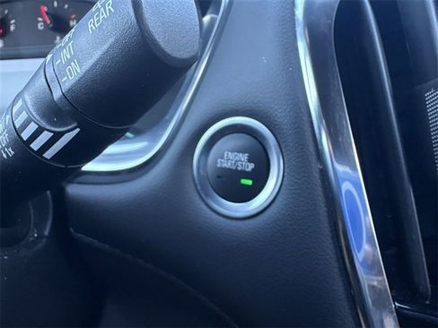 Certified 2023 Chevrolet Traverse LT image 16