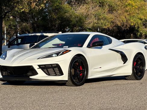 Used 2022 Chevrolet Corvette Stingray Preferred Cpe w/ Z51 Performance Package image 8