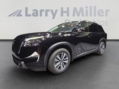 New 2025 Nissan Pathfinder SL