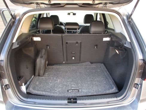 Used 2022 Volkswagen Taos SEL image 28