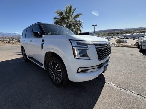 Used 2025 Nissan Armada Platinum Reserve AWD/4WD image 7