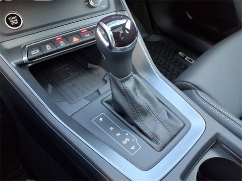 Used 2025 Audi Q3 2.0T Premium w/ Convenience Package image 20