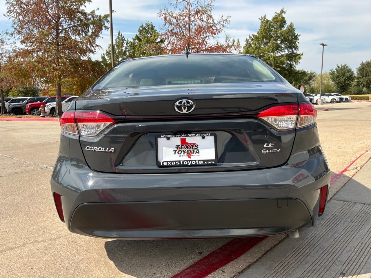 Used 2026 Toyota Corolla LE FWD image 7