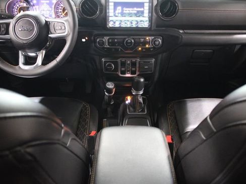 Used 2023 Jeep Gladiator Overland AWD/4WD image 30