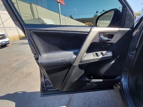 Used 2015 Toyota RAV4 Limited w/ Technology Package AWD/4WD image 21