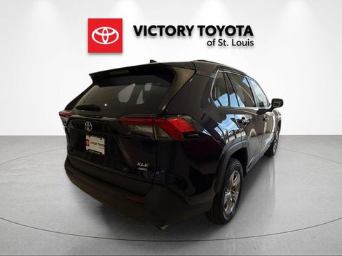 Used 2025 Toyota RAV4 XLE image 3