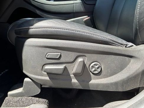Used 2023 Hyundai Santa Fe Limited FWD image 15