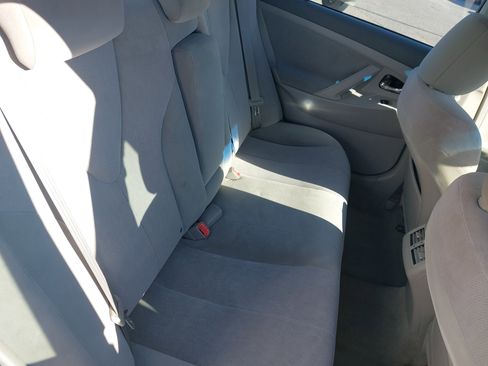 Used 2011 Toyota Camry BASE image 11