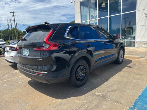 Used 2024 Honda CR-V EX-L image 3