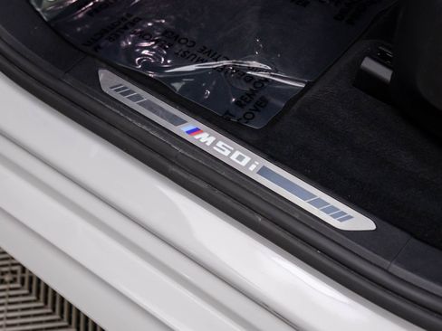 Used 2020 BMW X5 M50i w/ Executive Package image 14