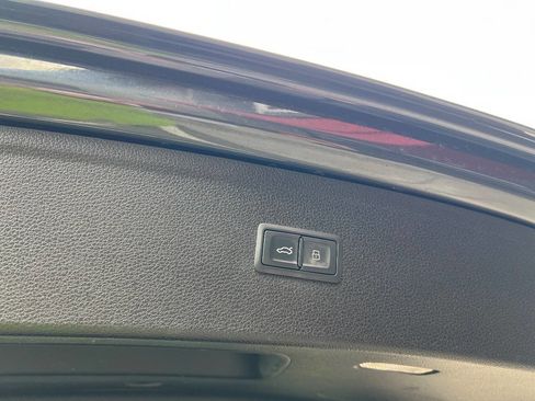 Used 2019 Audi Q5 Prestige image 28