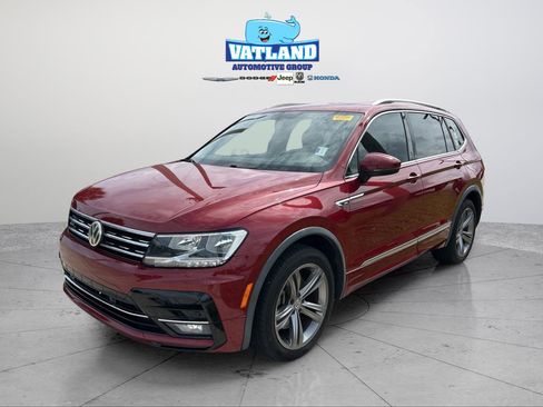 Used 2019 Volkswagen Tiguan SEL R-Line FWD image 1