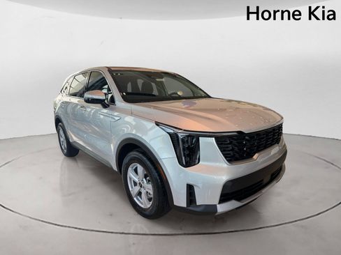 New 2026 Kia Sorento LX FWD image 2