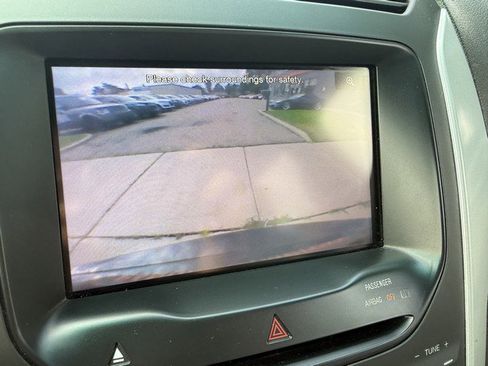 Used 2012 Ford Explorer XLT image 29