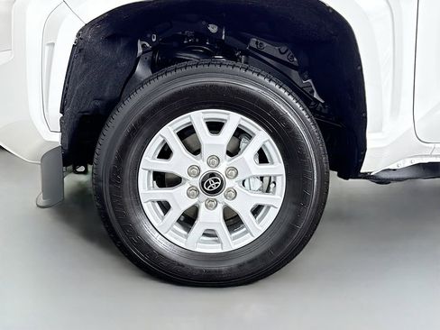 New 2025 Toyota Tacoma SR5 image 21