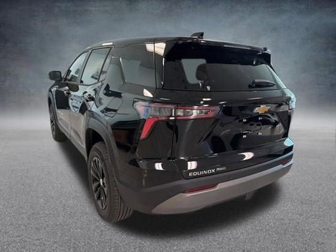 New 2026 Chevrolet Equinox LT w/ Convenience Package II AWD/4WD image 9