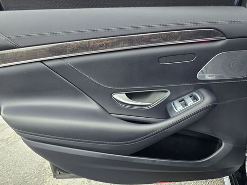 Used 2018 Mercedes-Benz S 450 Sedan image 17