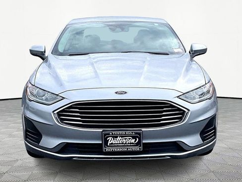 Used 2020 Ford Fusion SE image 3
