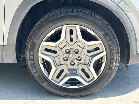 Used 2023 Hyundai Santa Fe Limited image 11