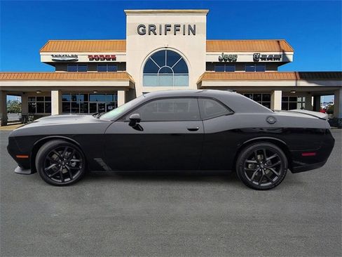 Used 2021 Dodge Challenger GT w/ Plus Package image 10