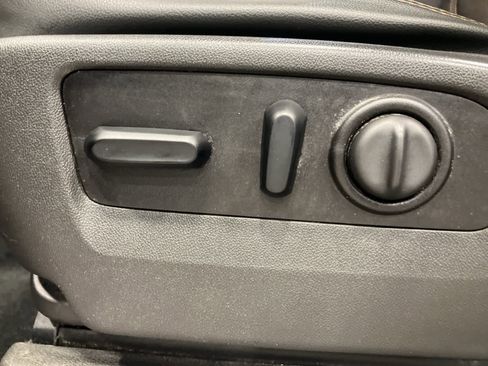 Used 2020 GMC Sierra 1500 AT4 w/ AT4 Premium Package image 11