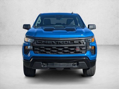 Used 2024 Chevrolet Silverado 1500 Custom Trail Boss w/ Turbomax Blackout Package AWD/4WD image 2