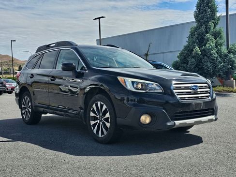 Used 2015 Subaru Outback 2.5i Limited AWD/4WD image 6