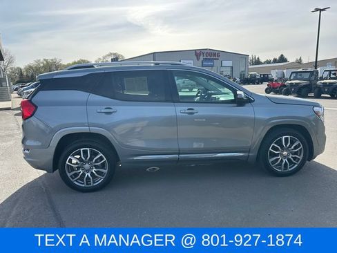 Used 2024 GMC Terrain Denali AWD/4WD image 2