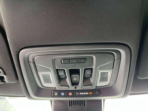 Used 2024 GMC Sierra 1500 AT4 w/ Technology Package AWD/4WD image 34