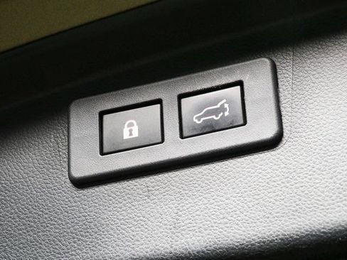 Used 2020 Subaru Outback Touring XT image 32