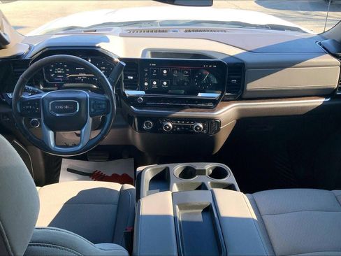 Used 2022 GMC Sierra 1500 SLE image 15
