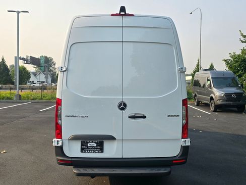 New 2026 Mercedes-Benz Sprinter 2500 image 5
