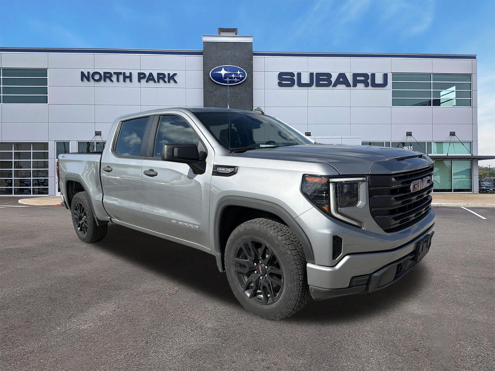 Used 2023 GMC Sierra 1500 Pro w/ Graphite Edition AWD/4WD image 1