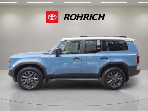 Used 2024 Toyota Land Cruiser image 8